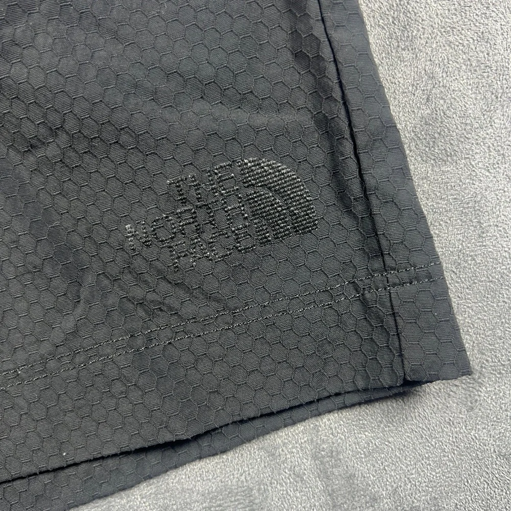 The North Face Mens Black Honeycomb Hiking Shorts Belted Size 38